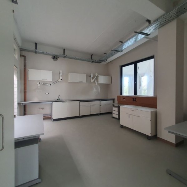 Ciclul Multistrat Solvent Lucios Pardoseli Interior