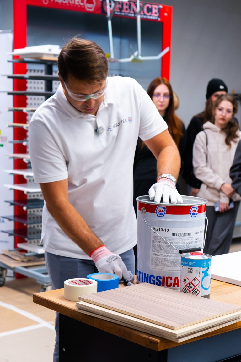 Workshop cu studenții pe tema – Finisaje pentru MDF și Furnir — fotografia 4