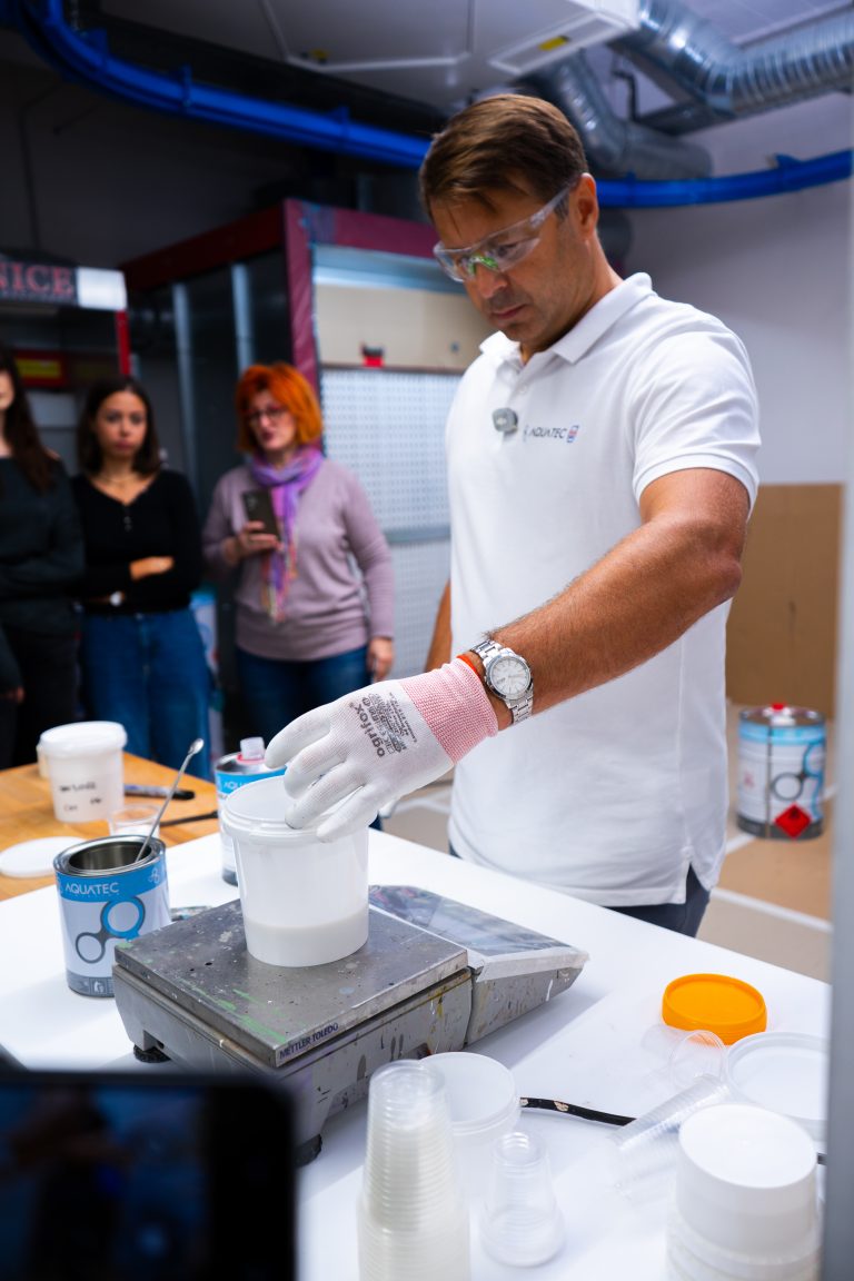 Workshop cu studenții pe tema – Finisaje pentru MDF și Furnir — fotografia 5